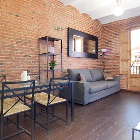 Modern 2-bedroom Near Sagrada Familia Barcelona