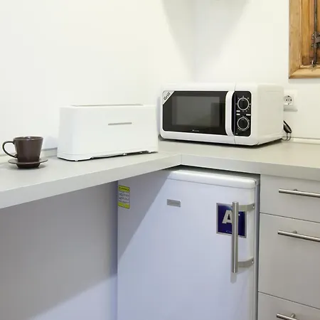 Modern 2-bedroom Near Sagrada Familia Apartment